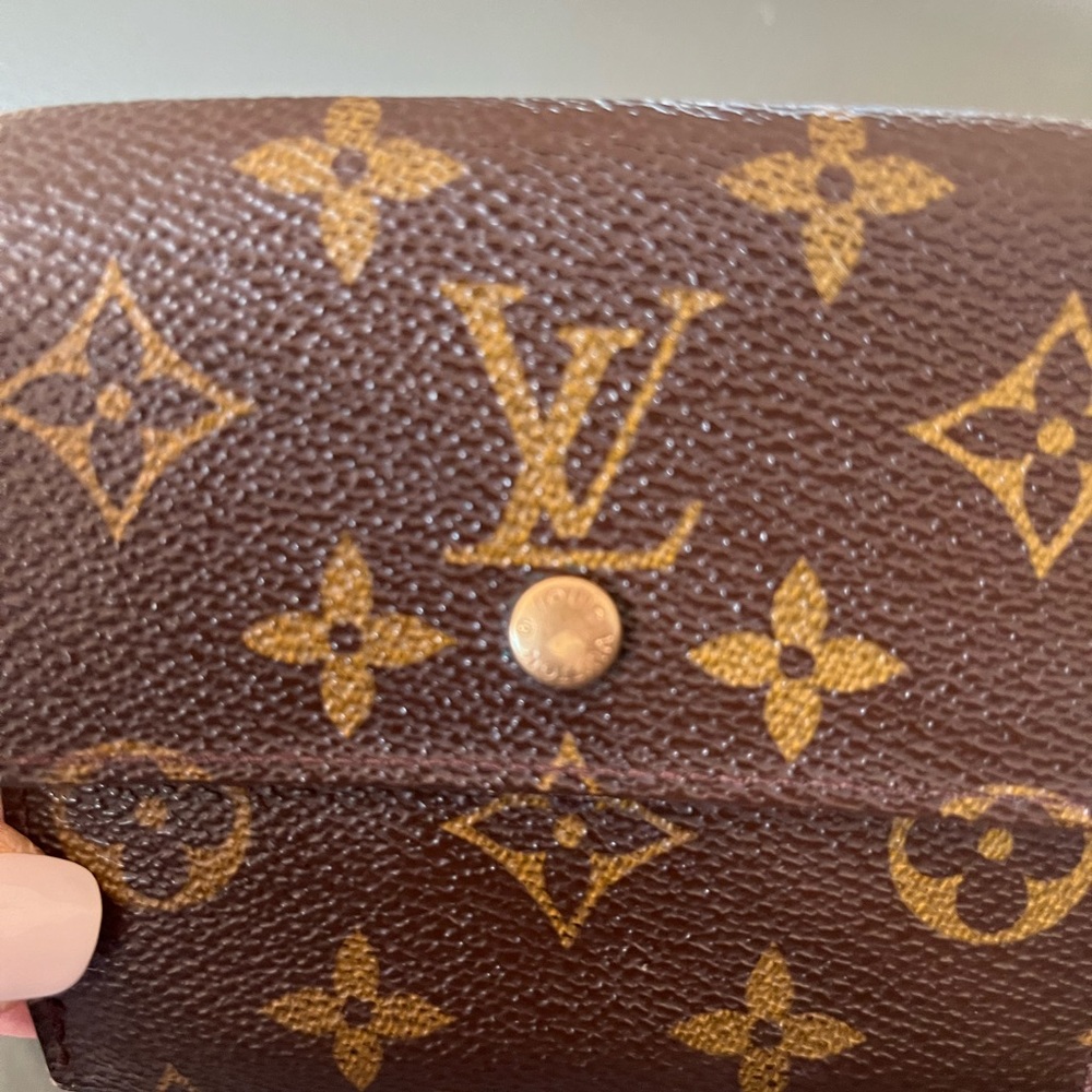 Louis Vuitton Monogram Elise  Trifold Wallet - Picture 11 of 16